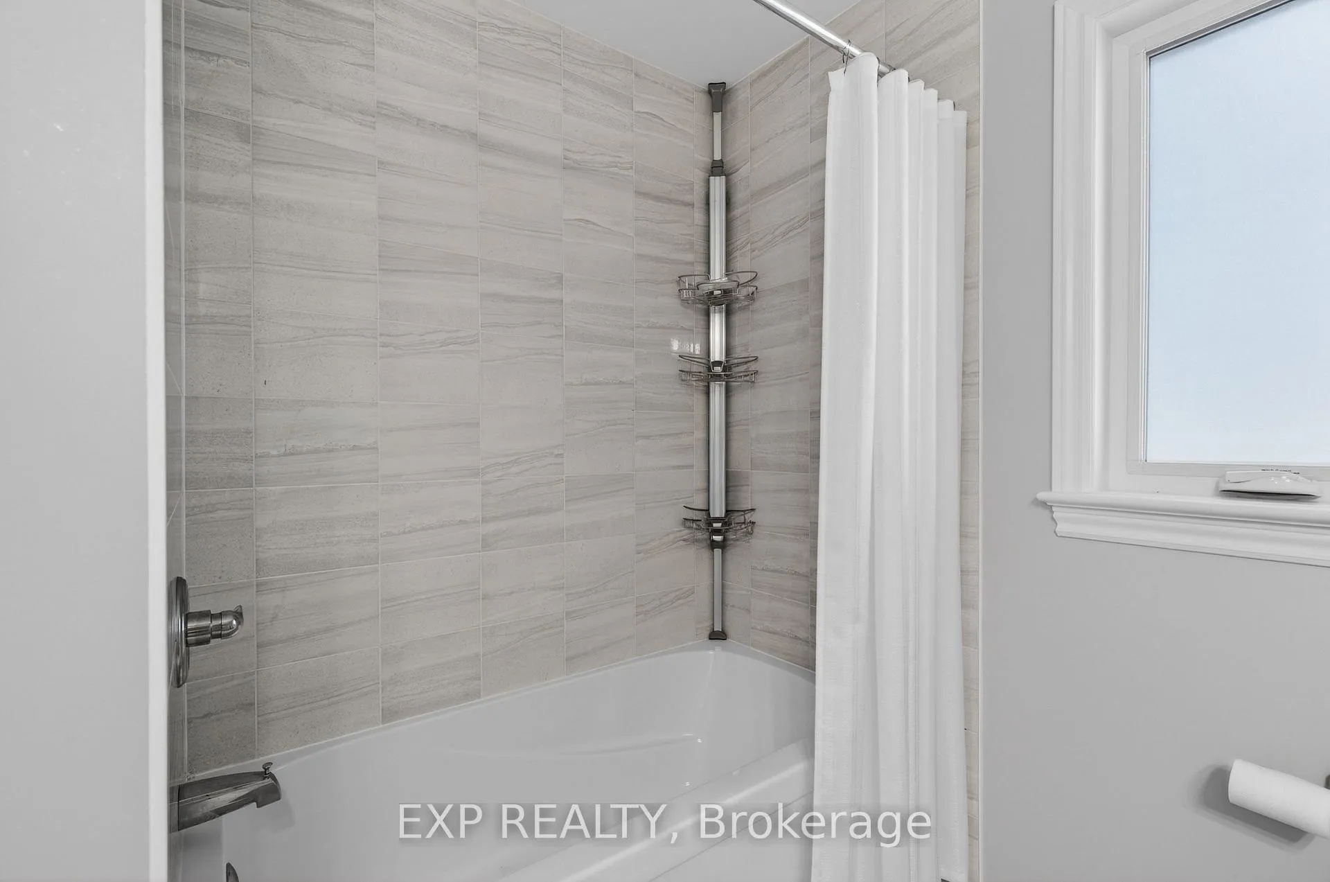 Photo 32 of 1375 Monarch Drive, Kingston, City Northwest — HOMEH