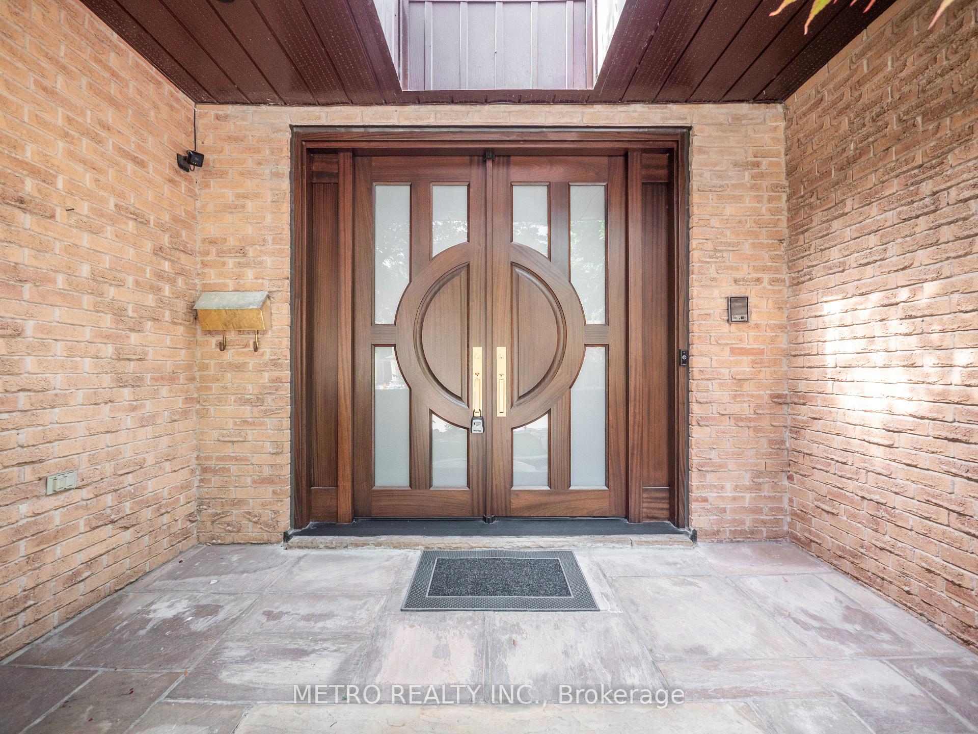 Photo 6 of 14 Village Squire Lane, Markham, Royal Orchard — HOMEH