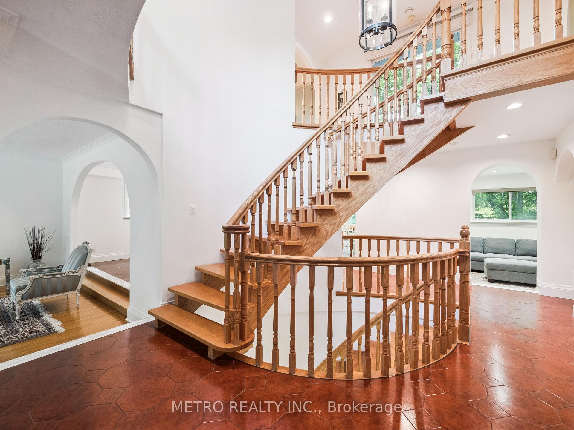Photo 9 of 14 Village Squire Lane, Markham, Royal Orchard — HOMEH