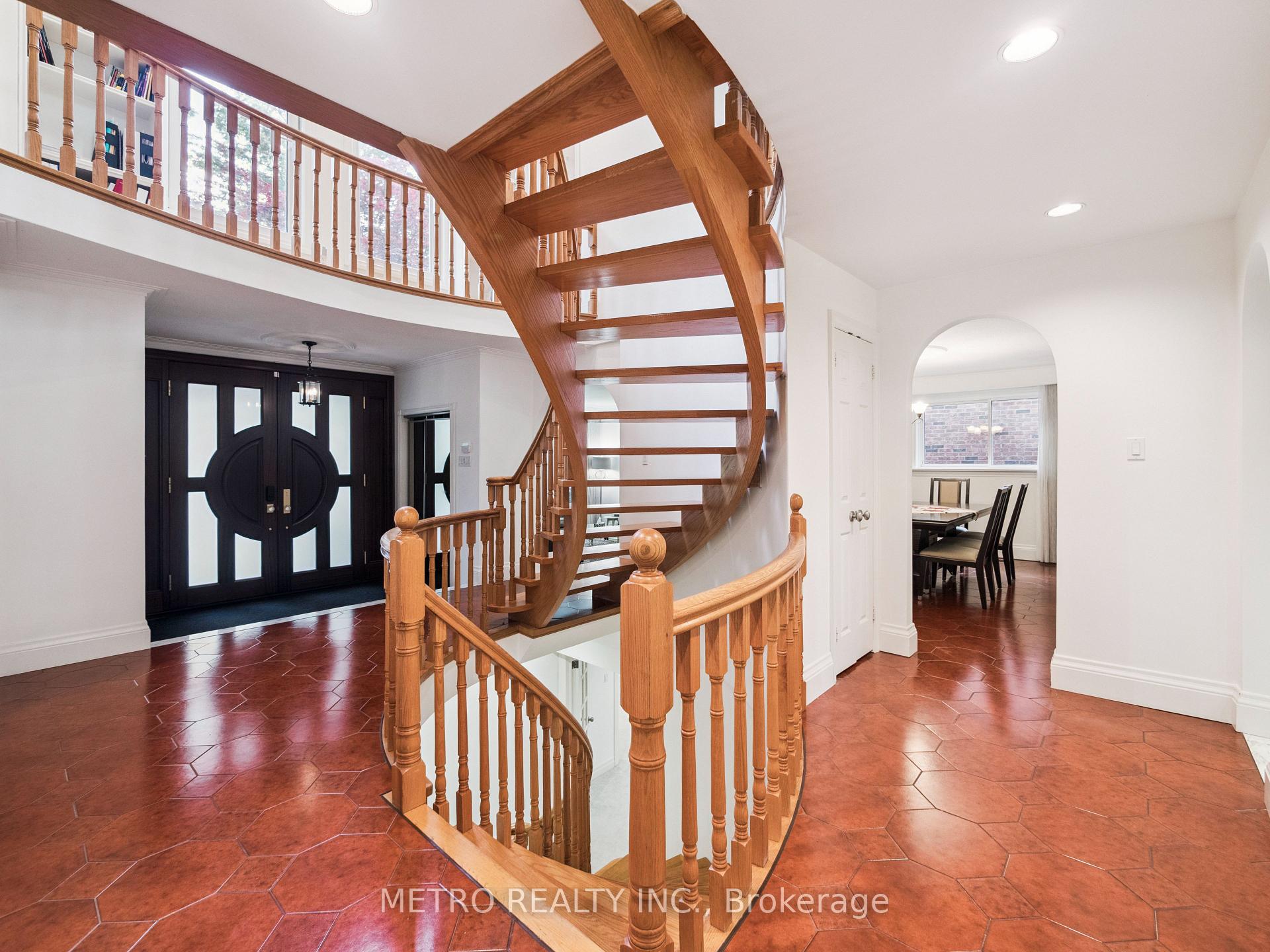 Photo 10 of 14 Village Squire Lane, Markham, Royal Orchard — HOMEH