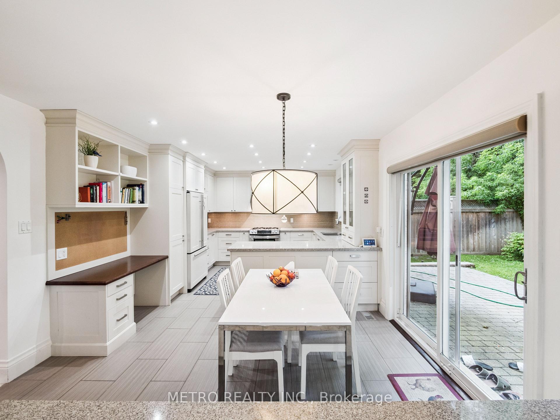 Photo 11 of 14 Village Squire Lane, Markham, Royal Orchard — HOMEH