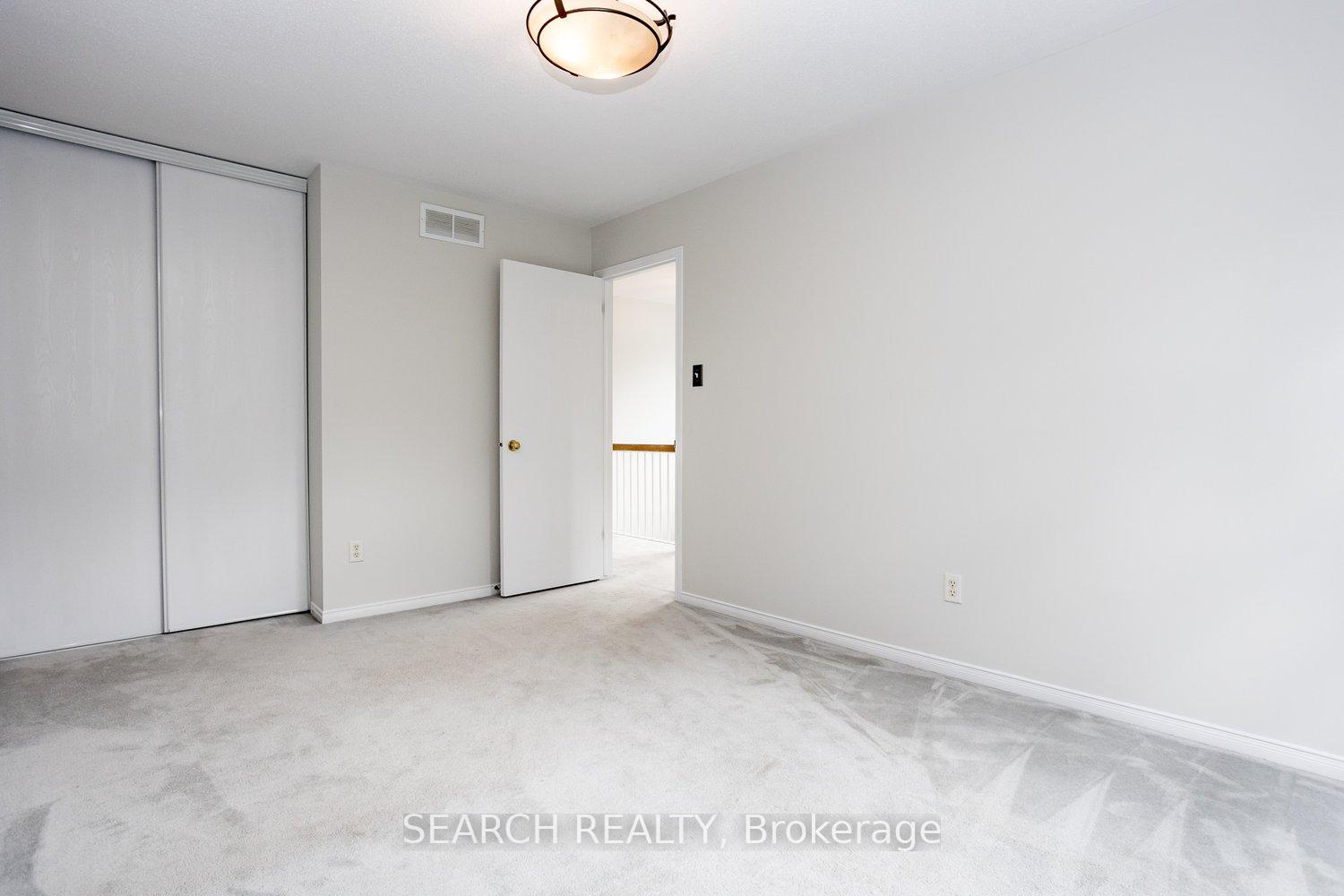Photo 23 of 9 Oakham Ridge, Ottawa, Kanata - Morgan's Grant/South March — HOMEH