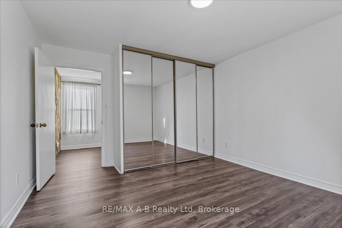 Photo 12 of 853 Queens Avenue, London, East G — HOMEH