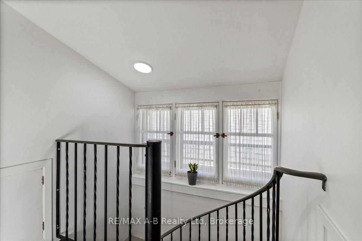 Photo 20 of 853 Queens Avenue, London, East G — HOMEH