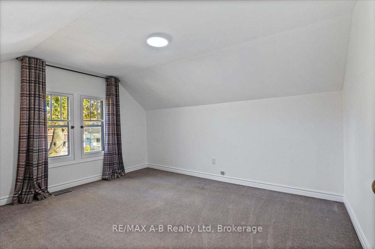 Photo 21 of 853 Queens Avenue, London, East G — HOMEH