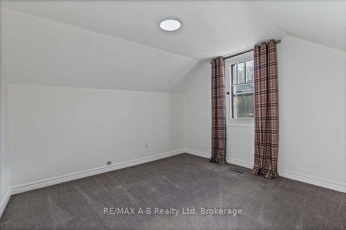 Photo 23 of 853 Queens Avenue, London, East G — HOMEH