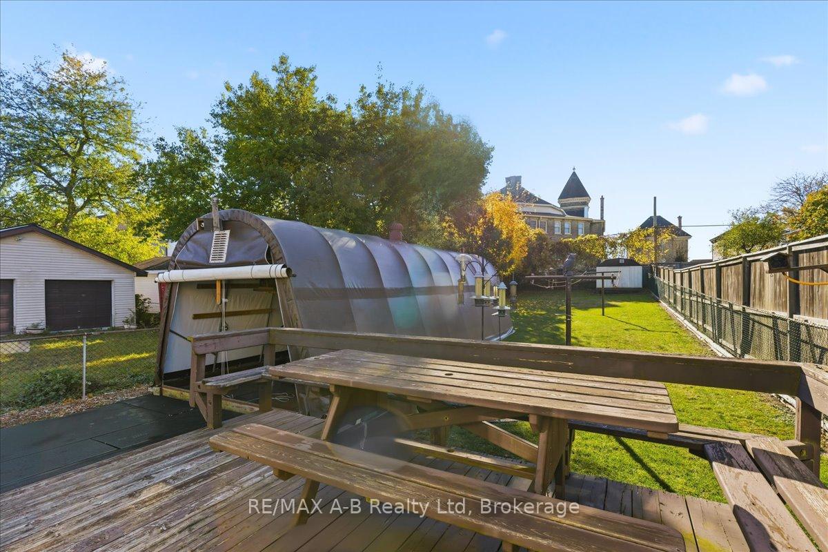 Photo 28 of 853 Queens Avenue, London, East G — HOMEH
