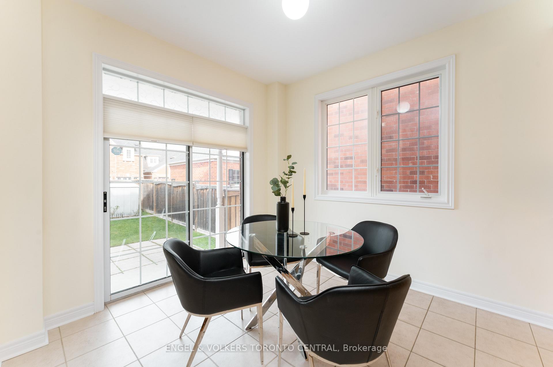 Photo 12 of 22 Donald Sim Avenue, Markham, Cornell — HOMEH