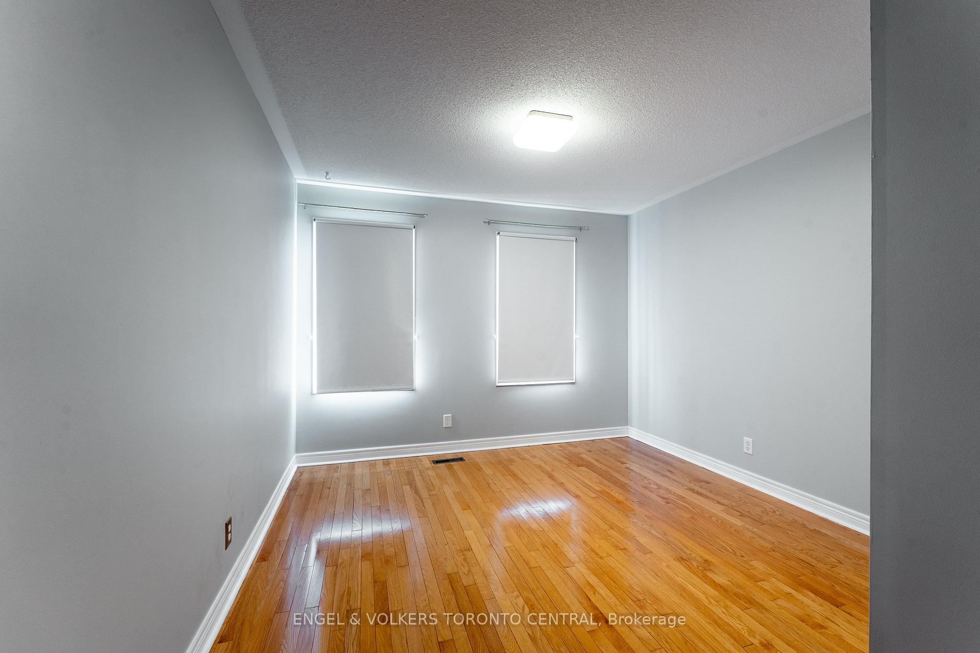 Photo 21 of 22 Donald Sim Avenue, Markham, Cornell — HOMEH