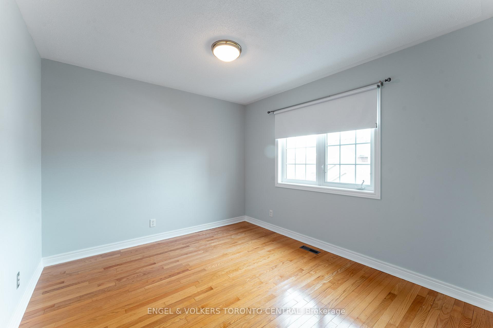 Photo 26 of 22 Donald Sim Avenue, Markham, Cornell — HOMEH