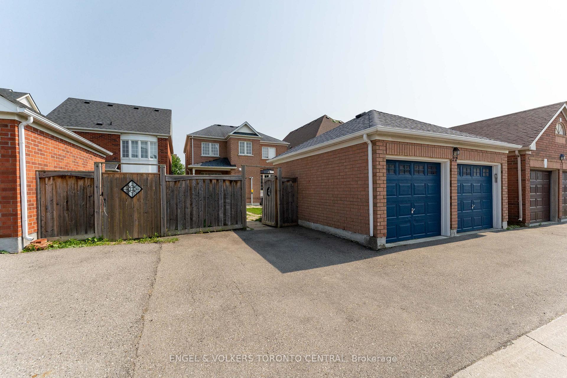 Photo 44 of 22 Donald Sim Avenue, Markham, Cornell — HOMEH