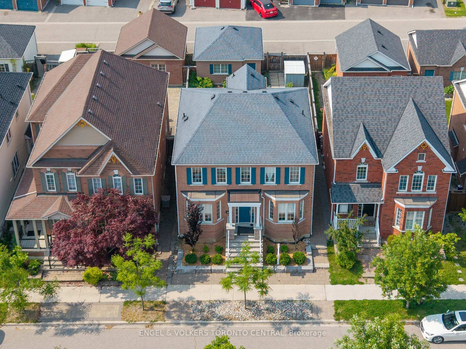 Photo 46 of 22 Donald Sim Avenue, Markham, Cornell — HOMEH