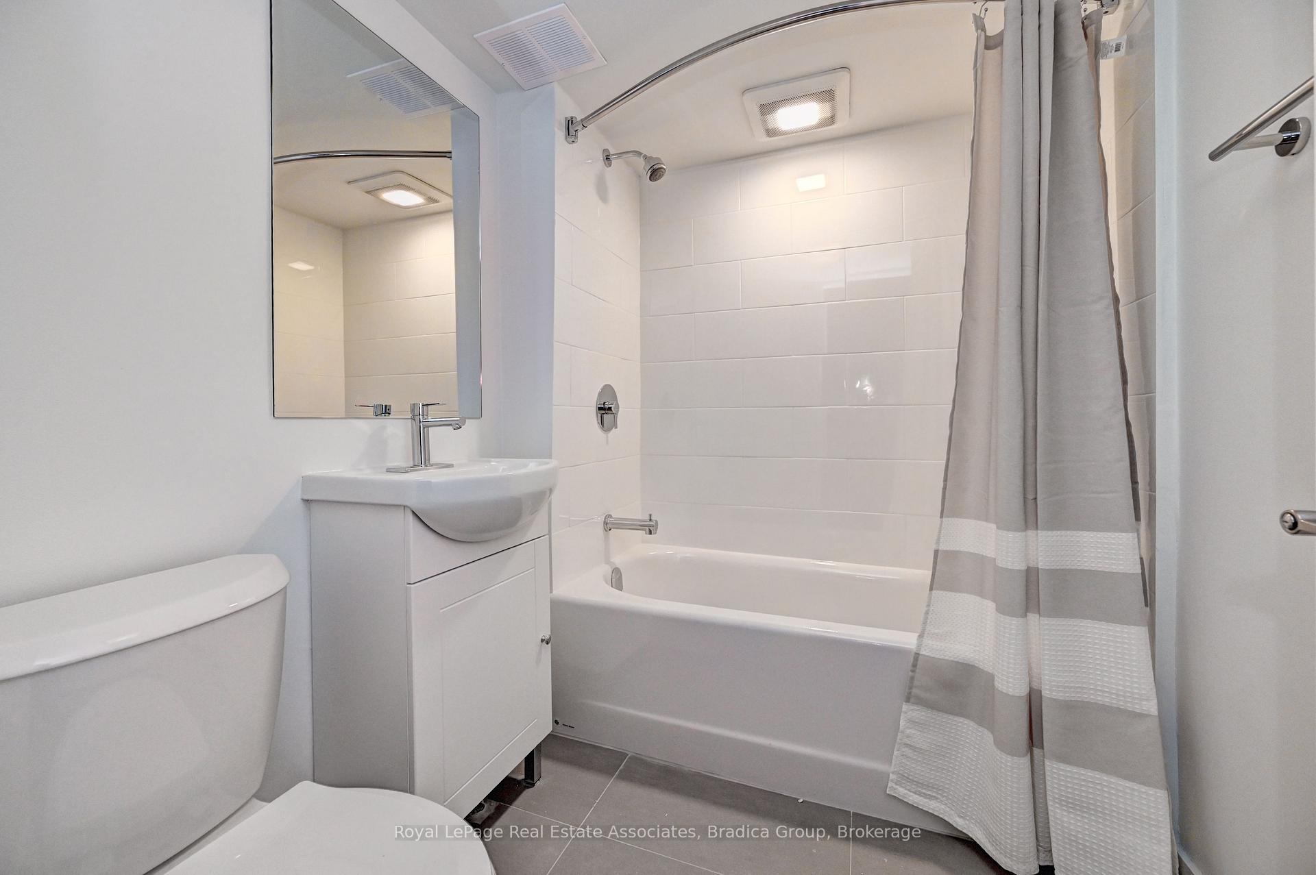 Photo 19 of 354 Southill Drive, Kitchener — HOMEH