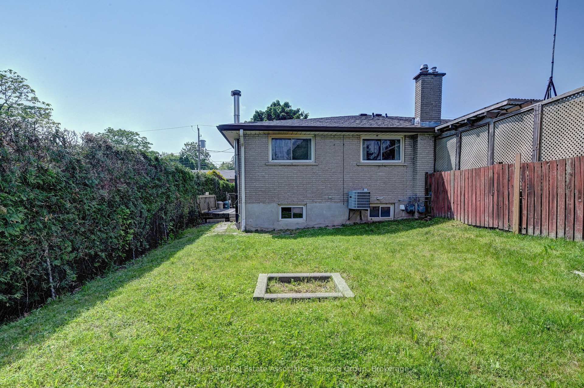 Photo 21 of 354 Southill Drive, Kitchener — HOMEH