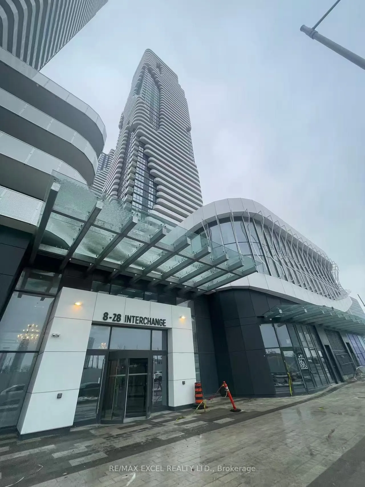 Photo 2 of Unit 4006, 8 Interchange Way, Vaughan, Vaughan Corporate Centre — HOMEH