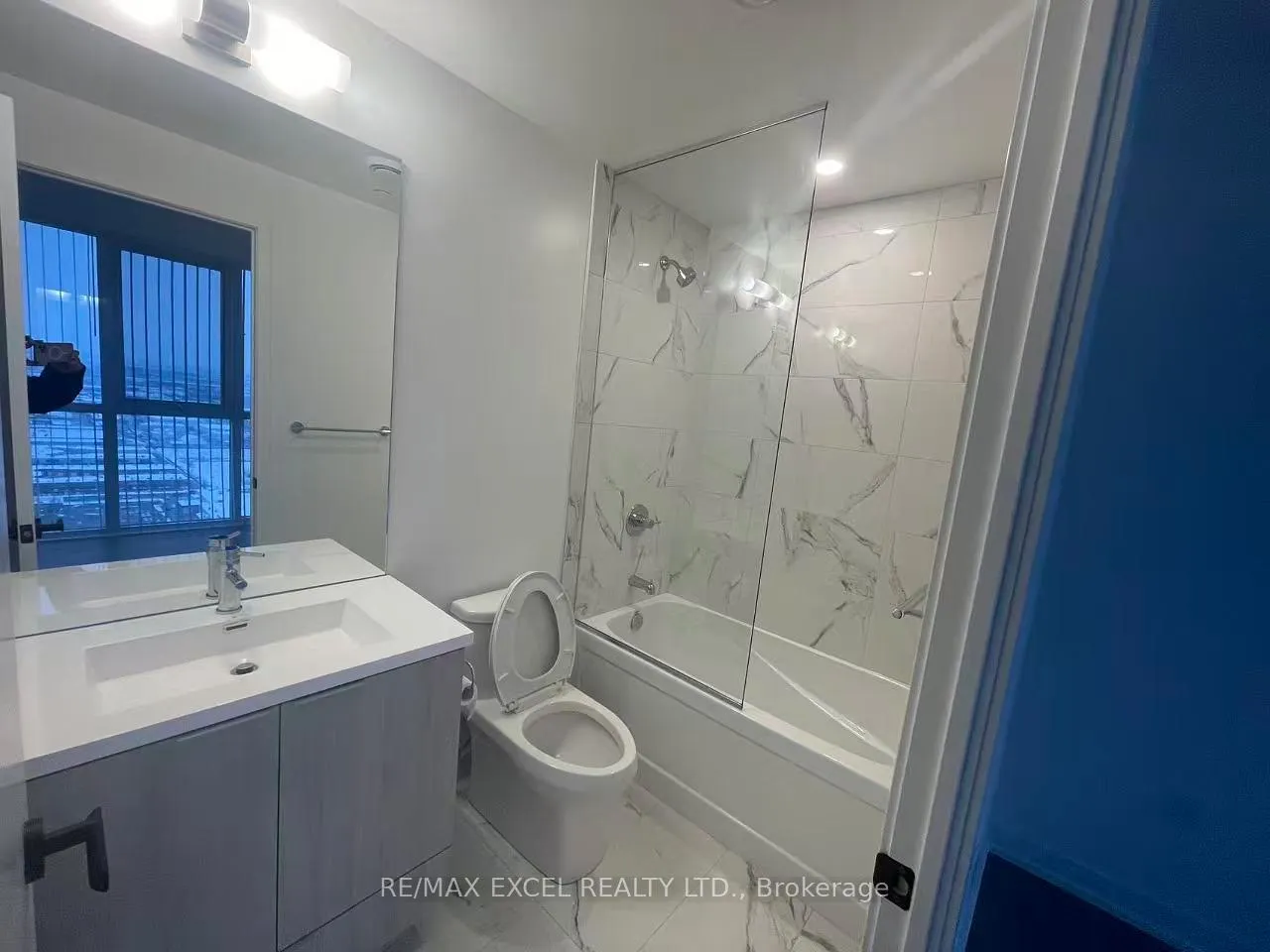 Photo 30 of Unit 4006, 8 Interchange Way, Vaughan, Vaughan Corporate Centre — HOMEH