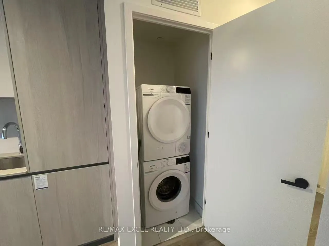 Photo 31 of Unit 4006, 8 Interchange Way, Vaughan, Vaughan Corporate Centre — HOMEH