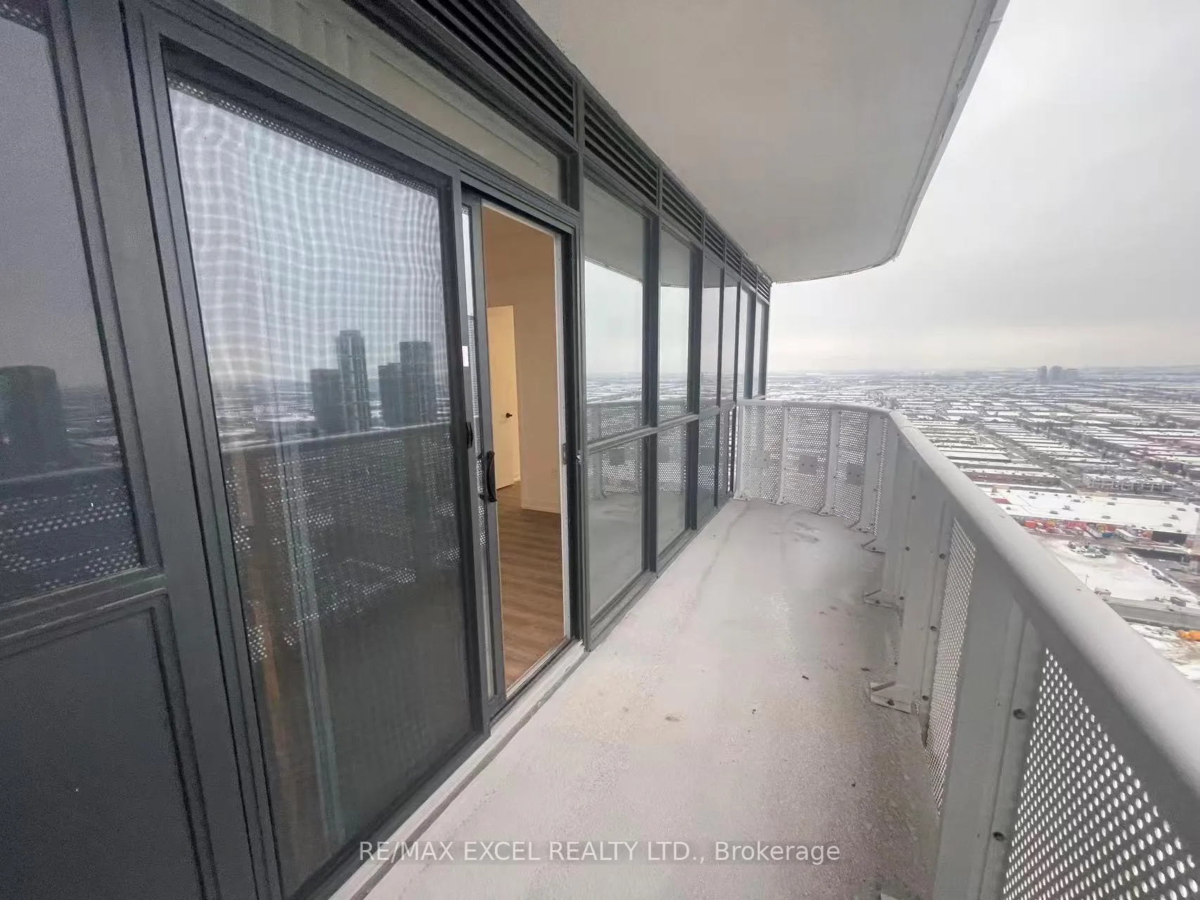 Photo 35 of Unit 4006, 8 Interchange Way, Vaughan, Vaughan Corporate Centre — HOMEH