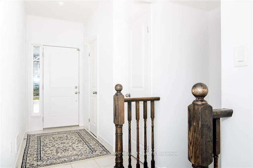 Photo 3 of 14 Cleland Avenue, Hamilton, Meadowlands — HOMEH