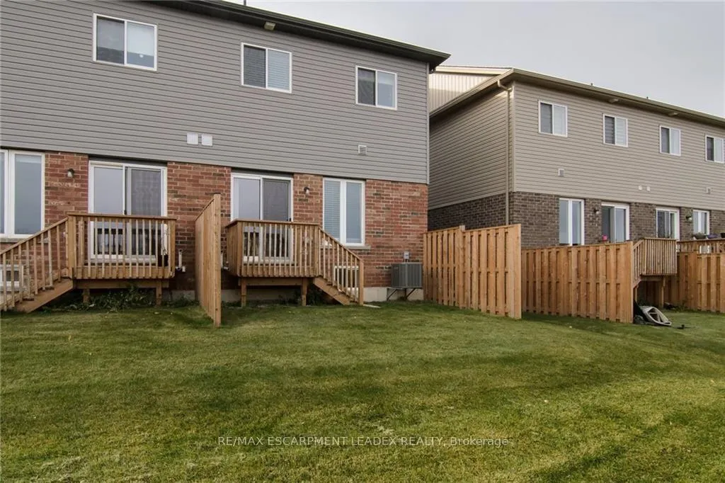 Photo 17 of 14 Cleland Avenue, Hamilton, Meadowlands — HOMEH