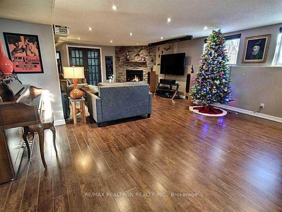 Photo 2 of 2341 Taylorwoods Boulevard, Innisfil, Alcona — HOMEH
