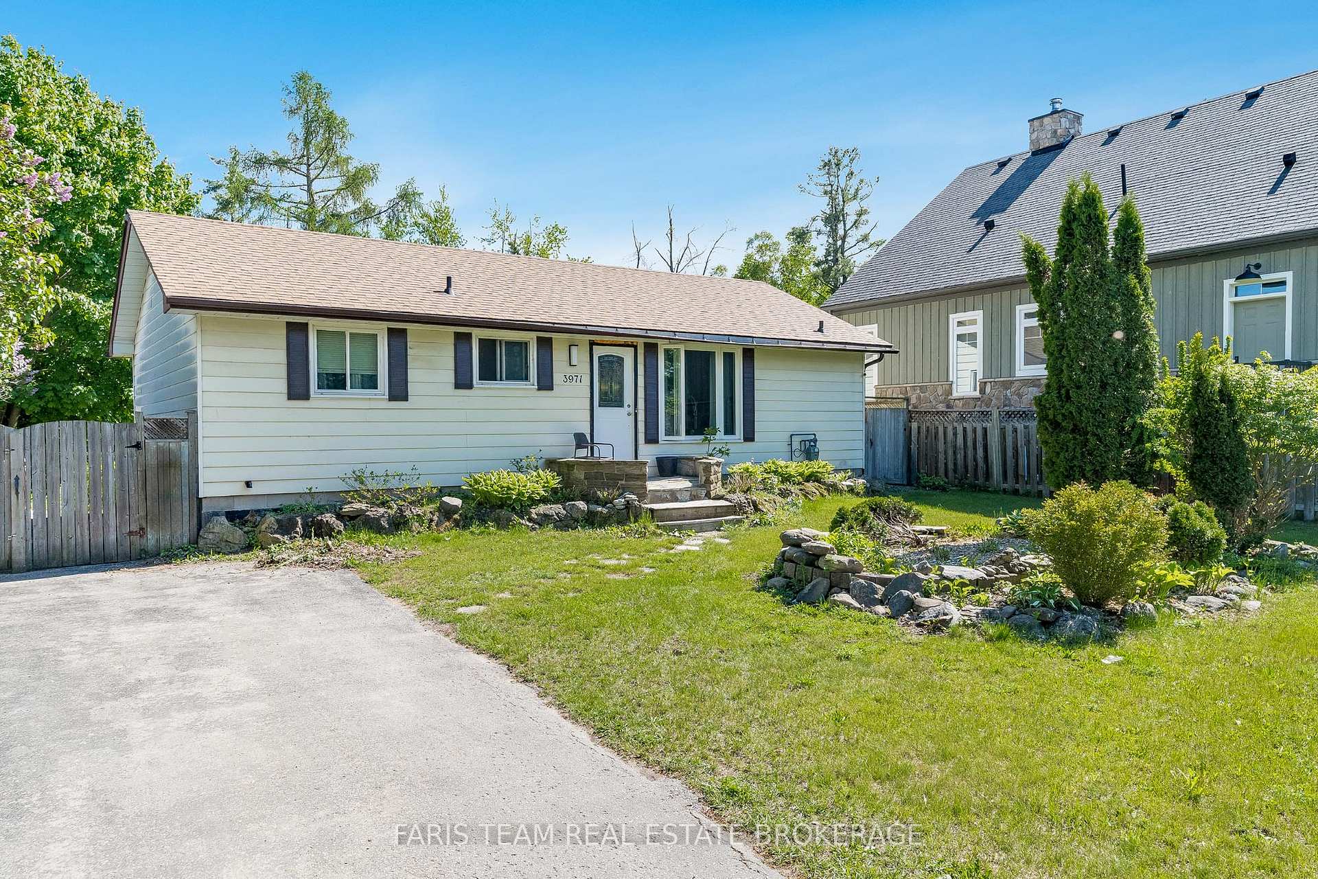 Photo 1 of 3971 Guest Road, Innisfil, Rural Innisfil — HOMEH