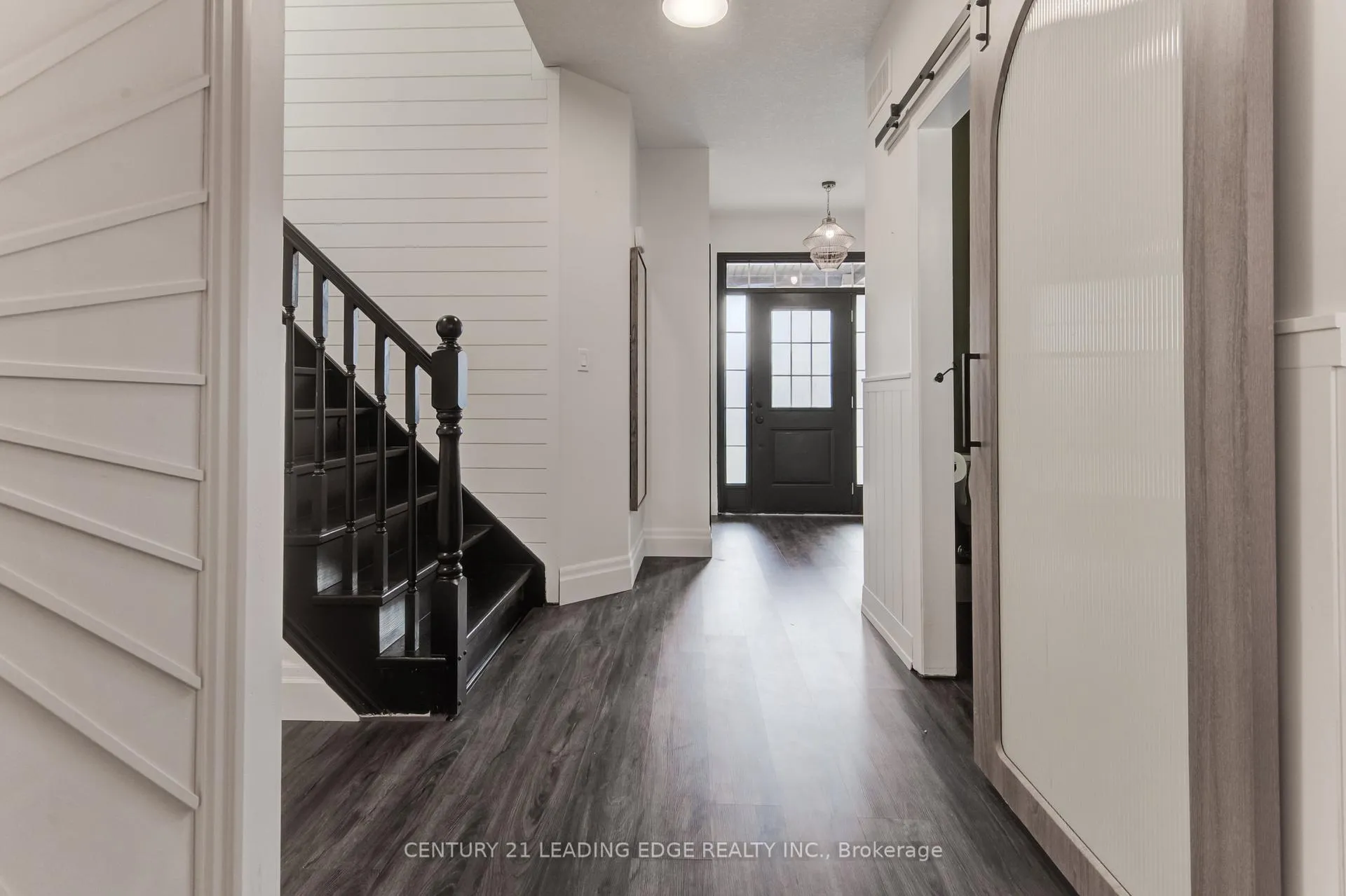 Photo 3 of 277 Watervale Crescent, Kitchener — HOMEH