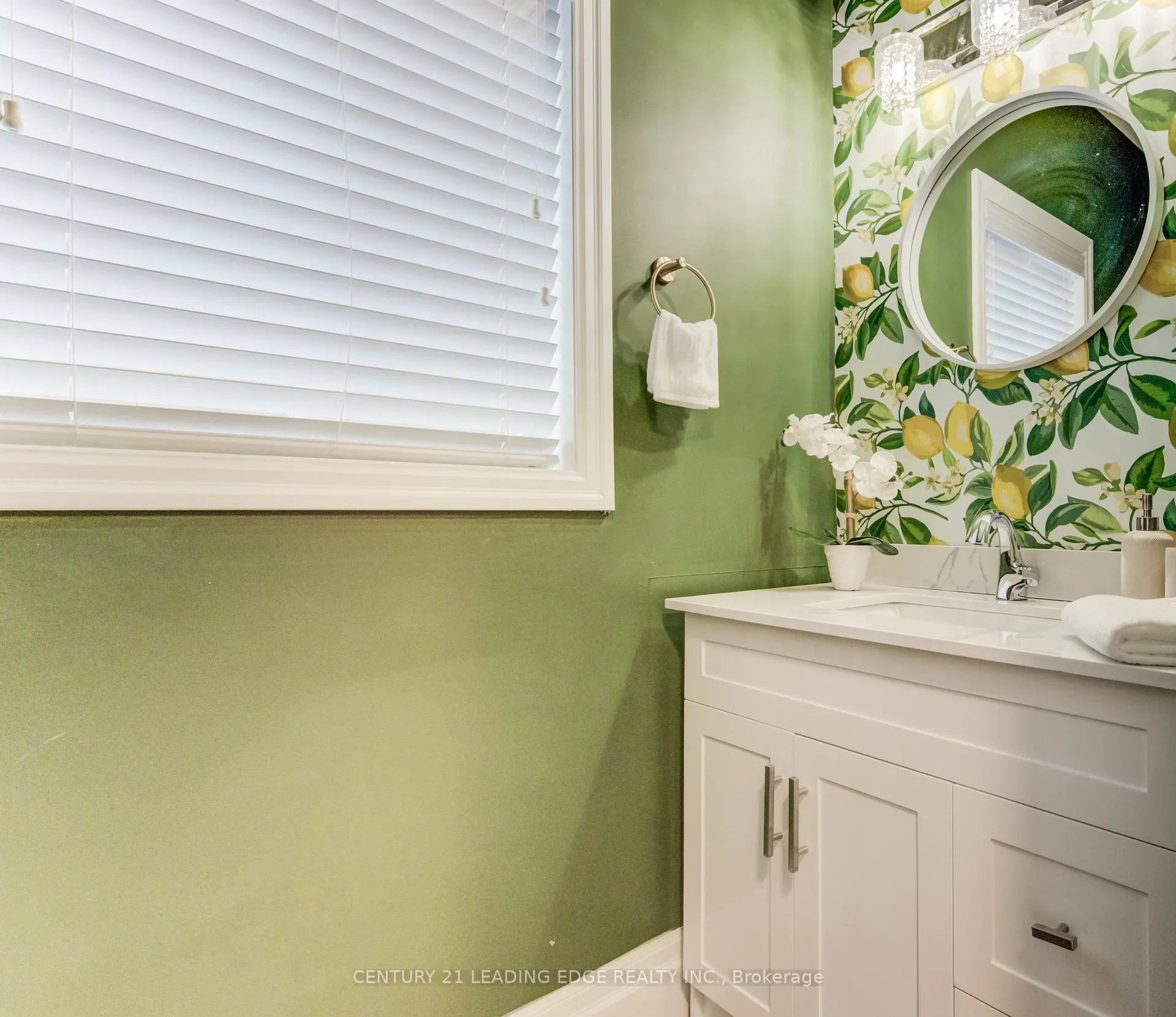 Photo 17 of 277 Watervale Crescent, Kitchener — HOMEH