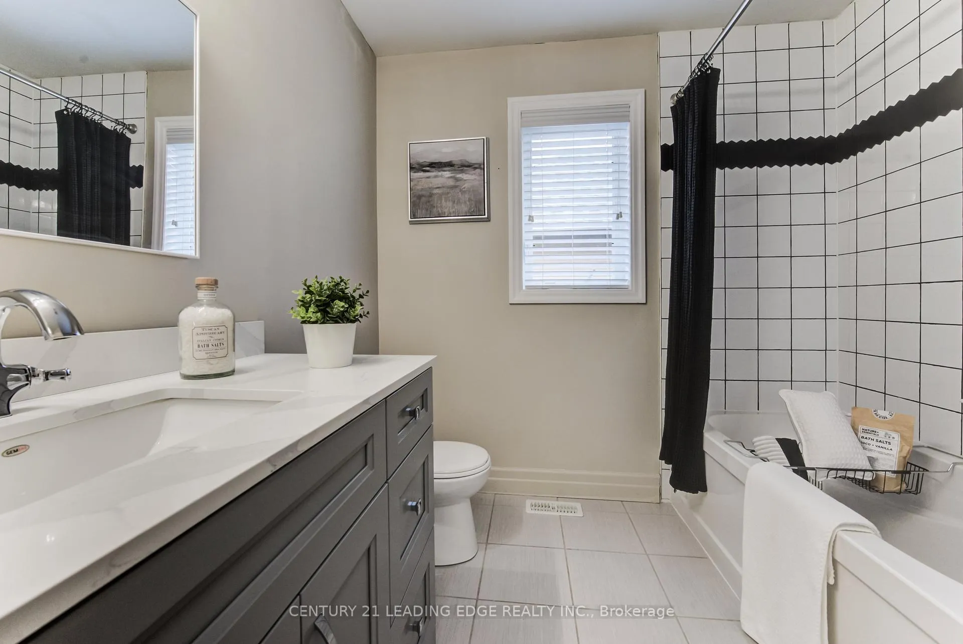 Photo 29 of 277 Watervale Crescent, Kitchener — HOMEH