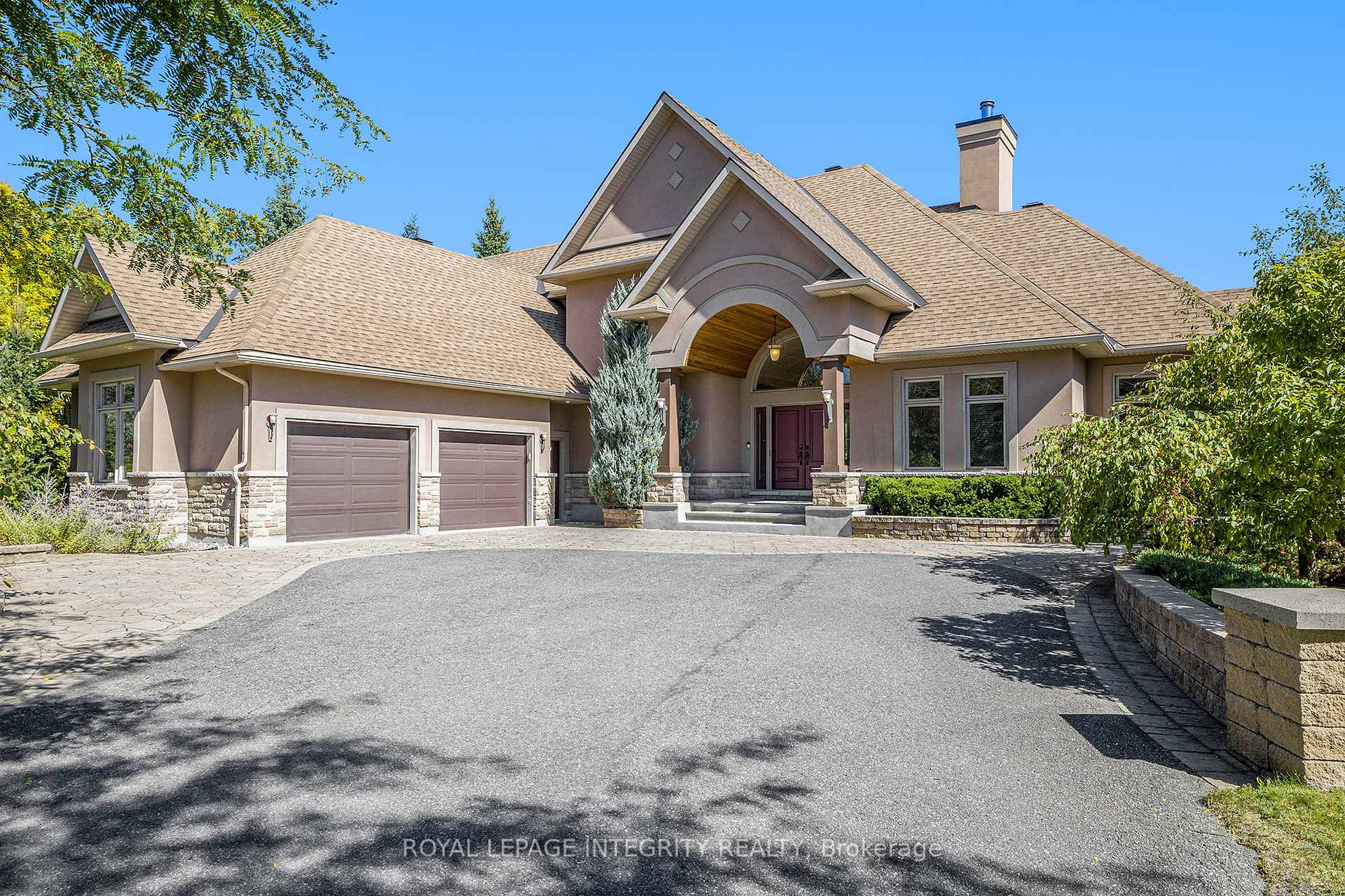 Front of 5844 Longhearth Way