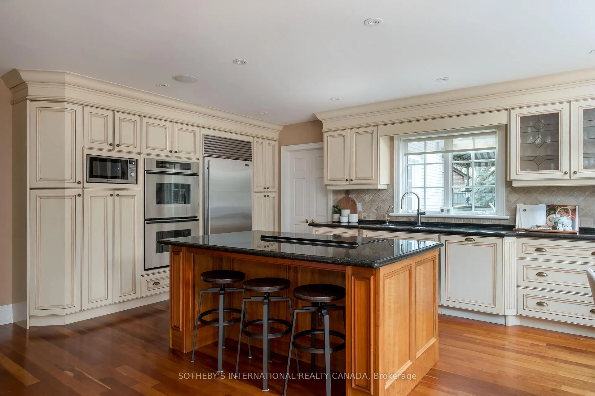 Photo 16 of 91 Fairway Heights Drive, Markham, Bayview Fairway-Bayview Country Club Estates — HOMEH