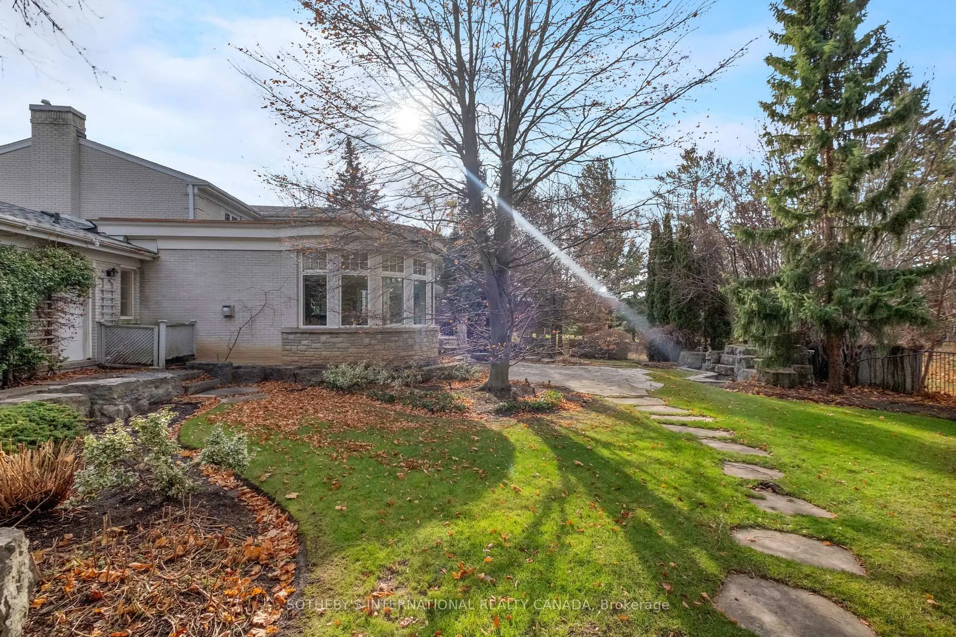 Photo 35 of 91 Fairway Heights Drive, Markham, Bayview Fairway-Bayview Country Club Estates — HOMEH
