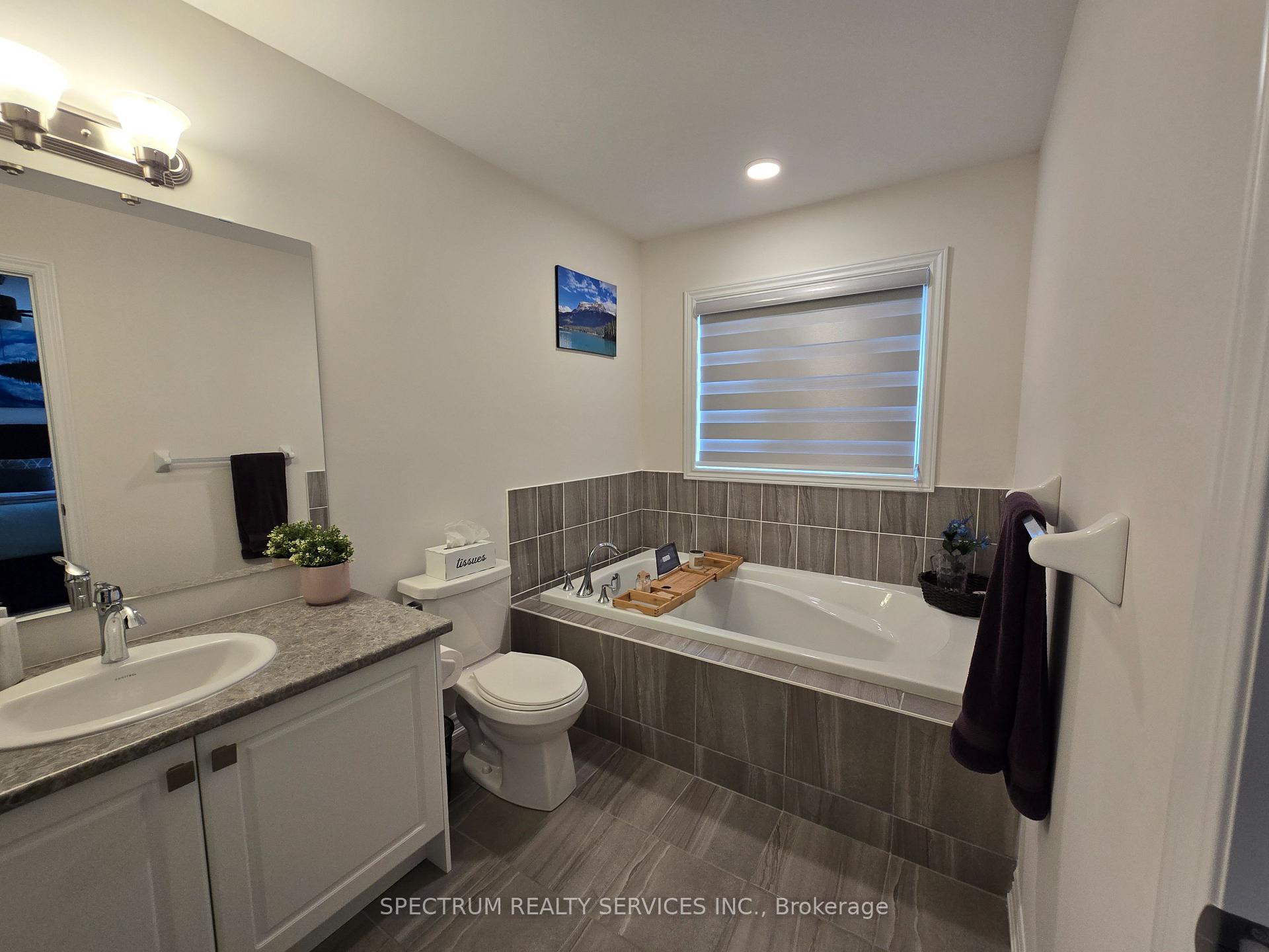 Photo 11 of 2233 Grainger Loop, Innisfil, Alcona — HOMEH
