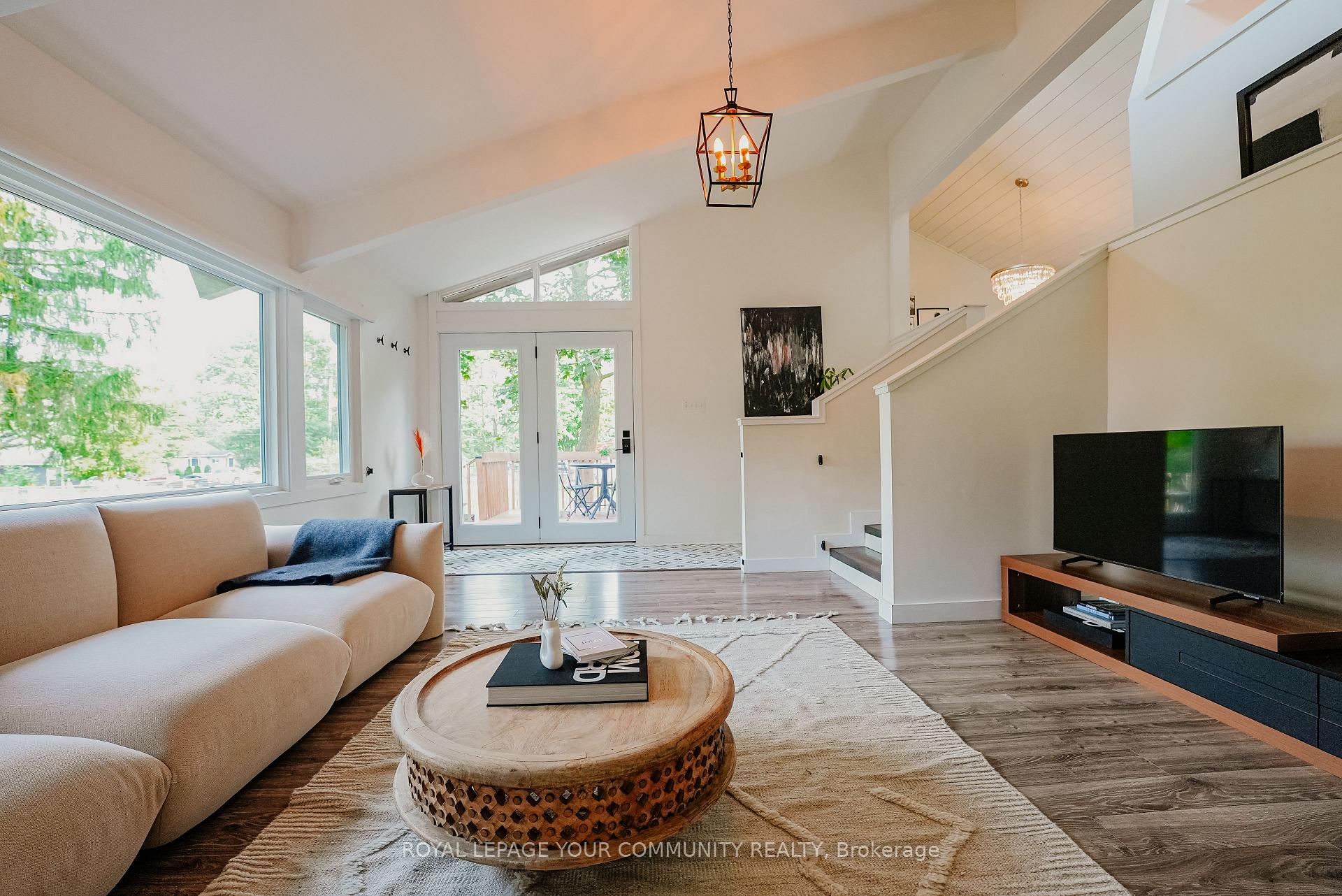Photo 2 of 2320 Somers Boulevard, Innisfil, Alcona — HOMEH