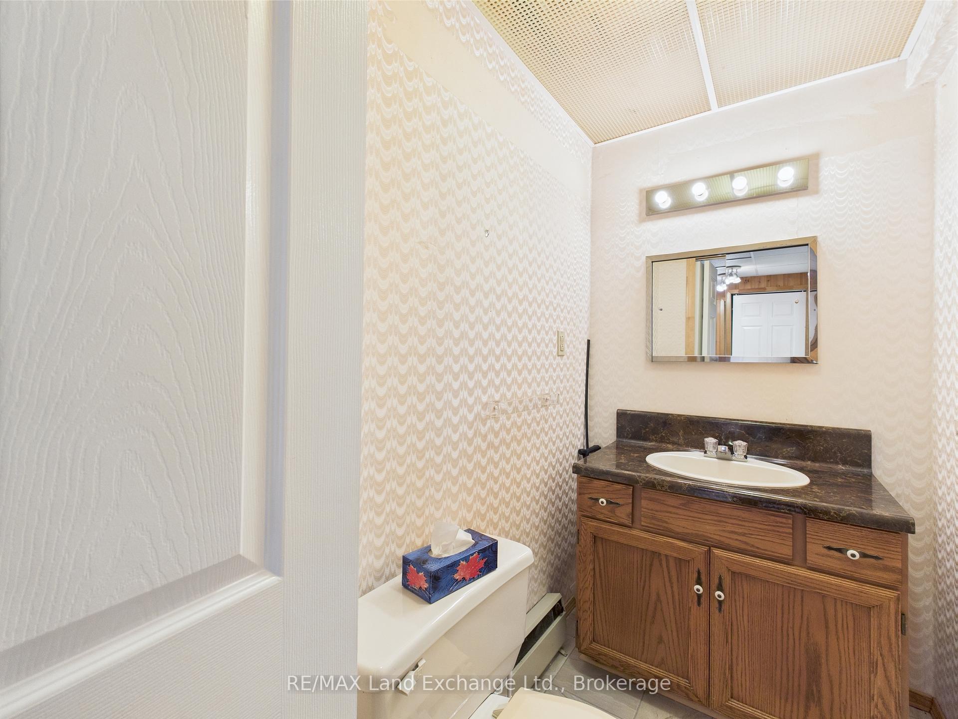 Photo 19 of 12 Inverlyn Crescent S, Kincardine — HOMEH