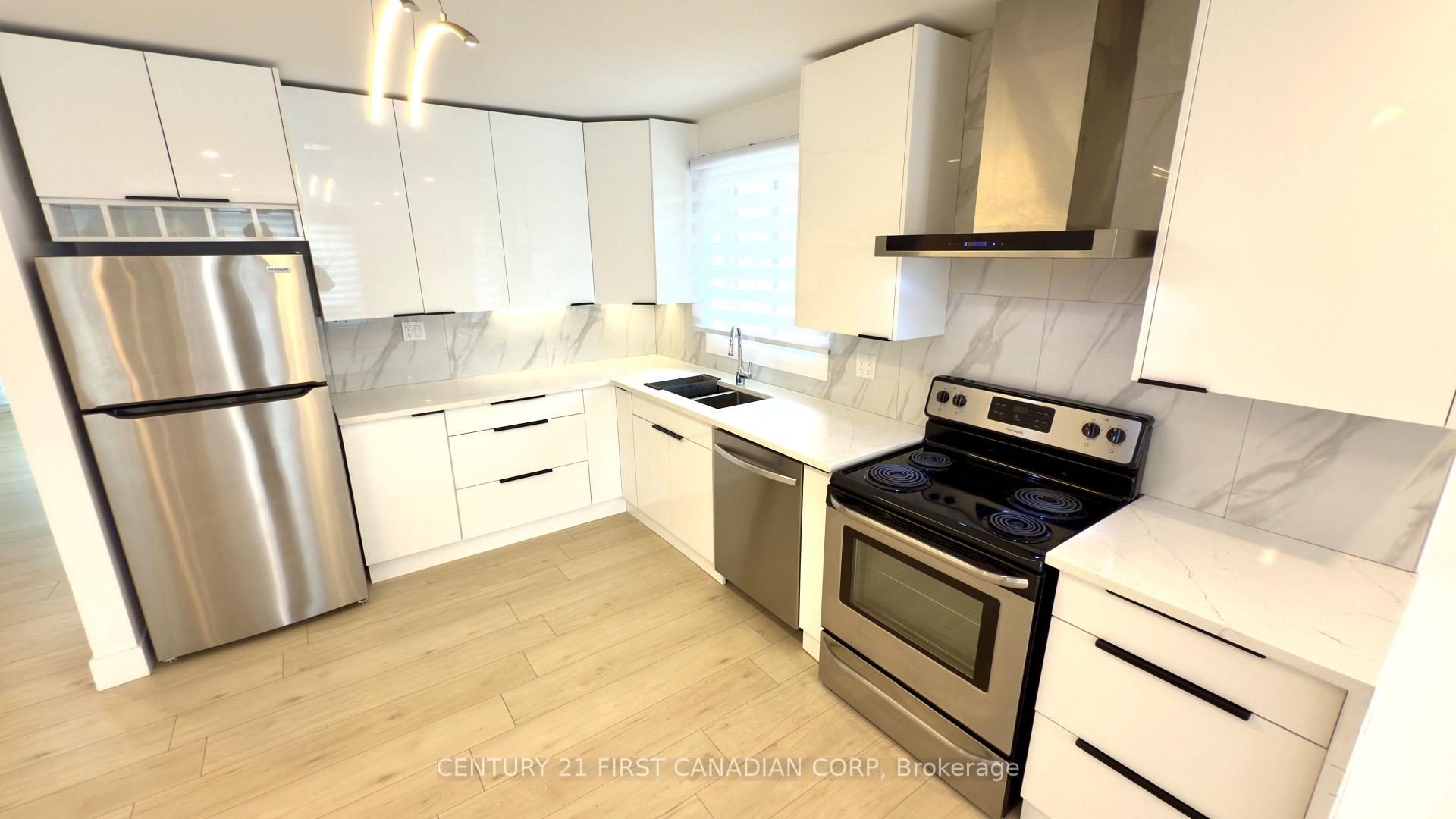 Photo 11 of 18 Watson Street, London, South H — HOMEH