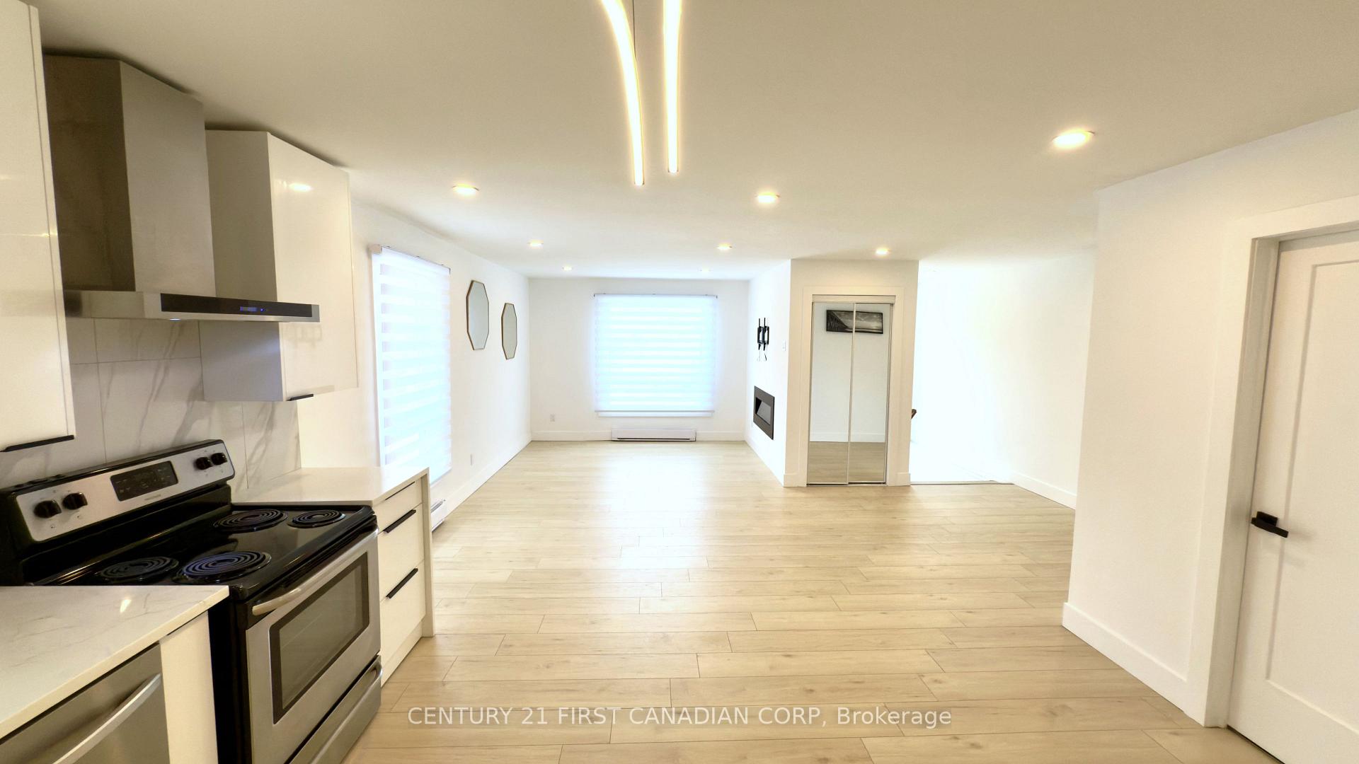 Photo 12 of 18 Watson Street, London, South H — HOMEH