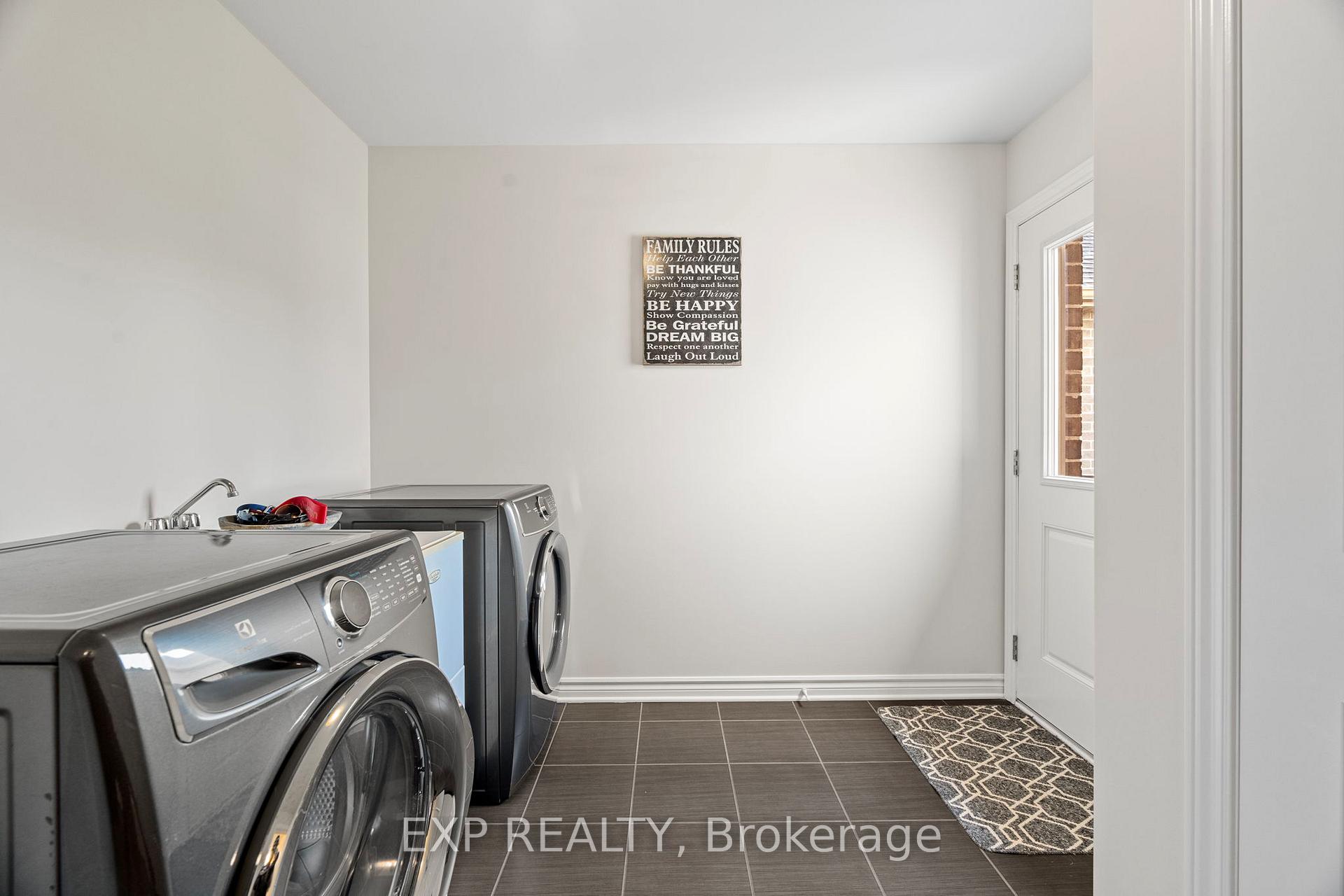 Photo 7 of 170 Watson Street, Lucan Biddulph, Lucan — HOMEH