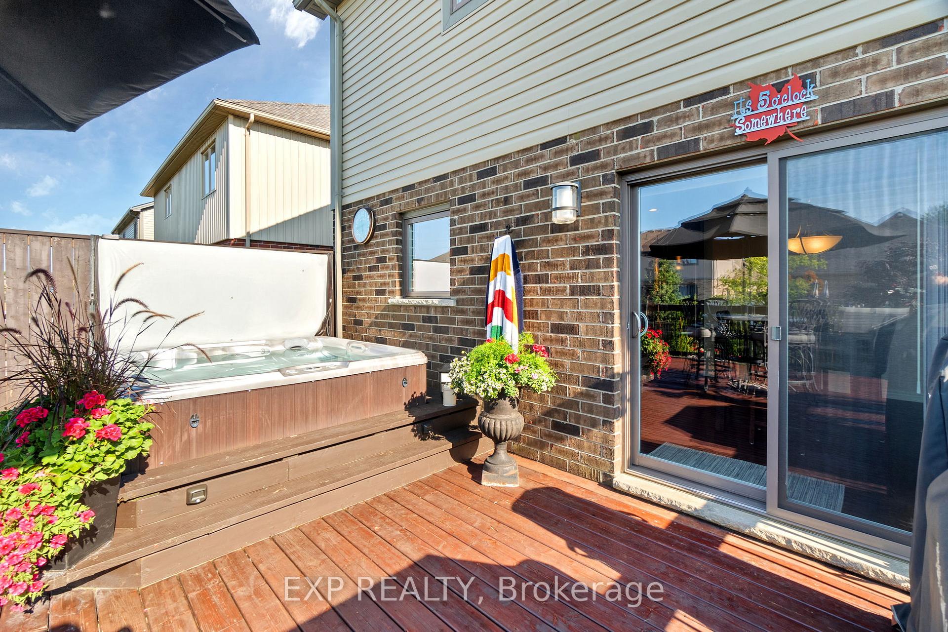 Photo 31 of 170 Watson Street, Lucan Biddulph, Lucan — HOMEH
