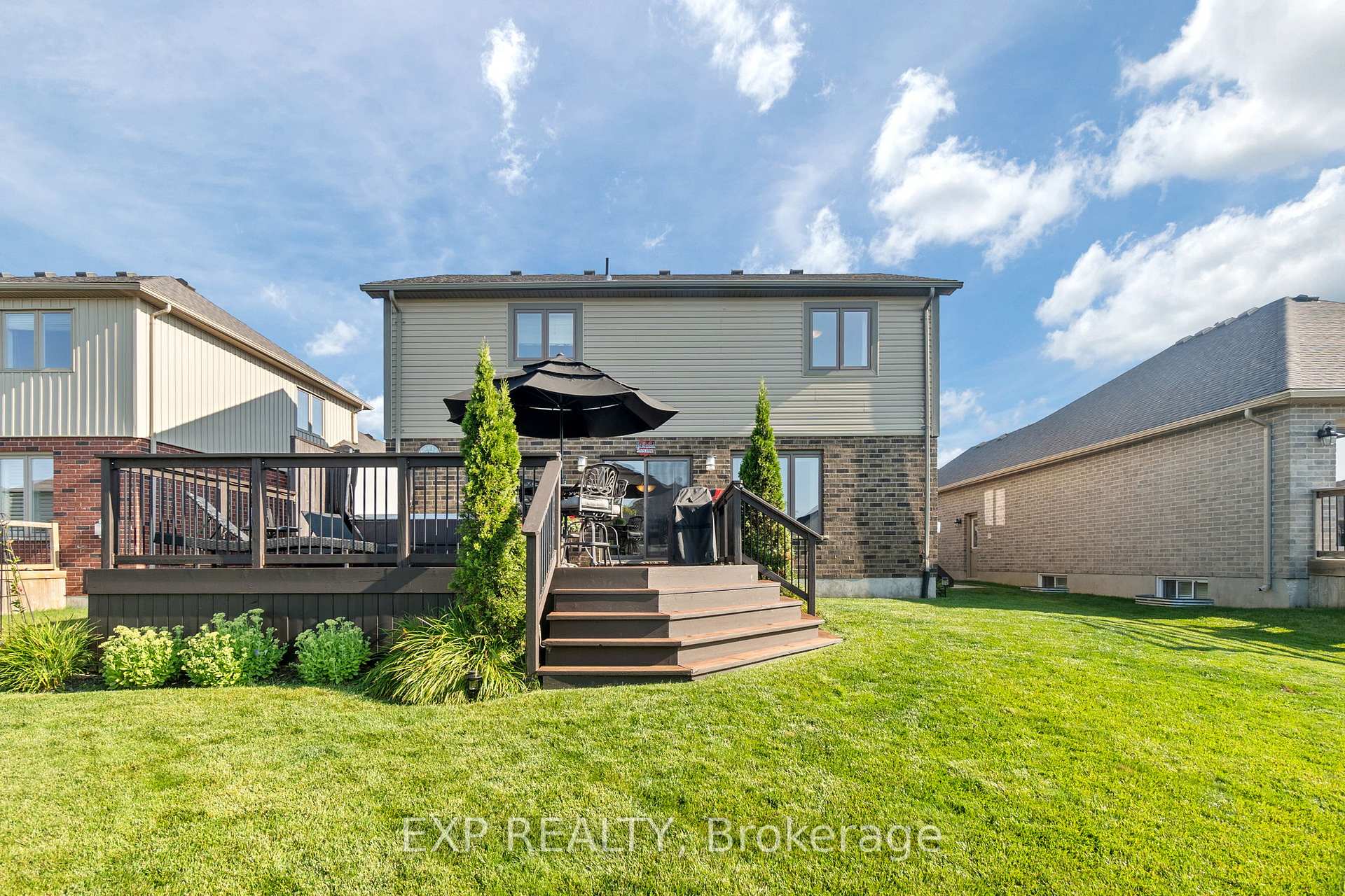 Photo 34 of 170 Watson Street, Lucan Biddulph, Lucan — HOMEH
