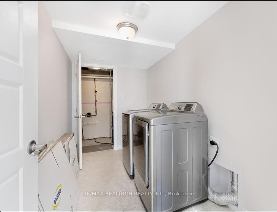Photo 4 of 244 Clintonia Street, Ottawa, Kanata - Emerald Meadows/Trailwest — HOMEH