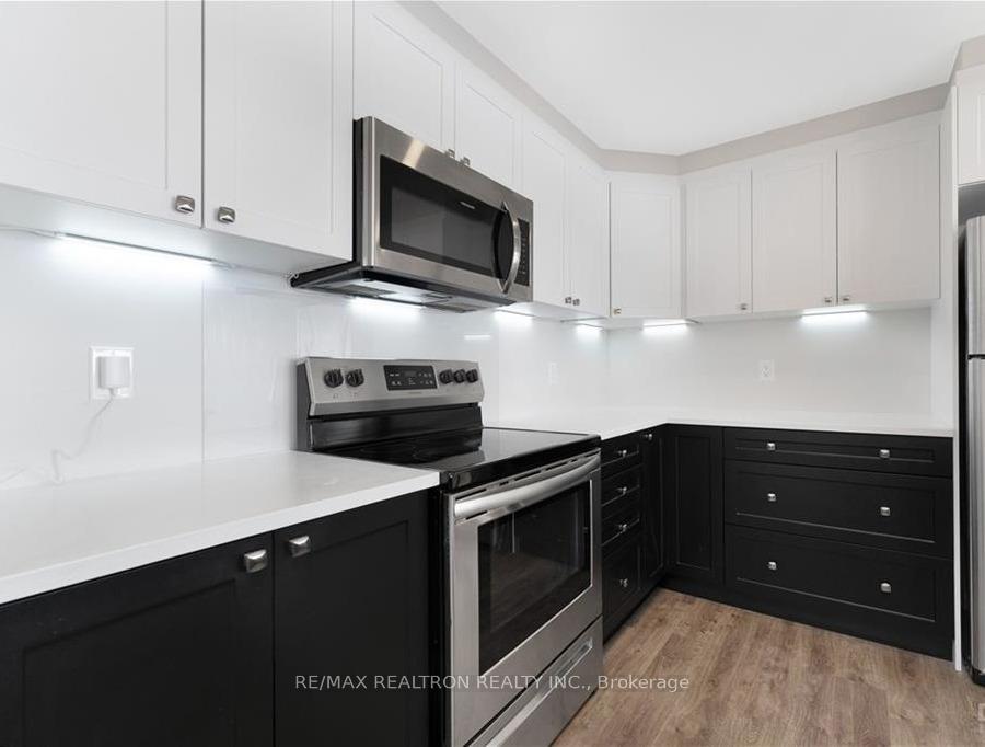 Photo 8 of 244 Clintonia Street, Ottawa, Kanata - Emerald Meadows/Trailwest — HOMEH