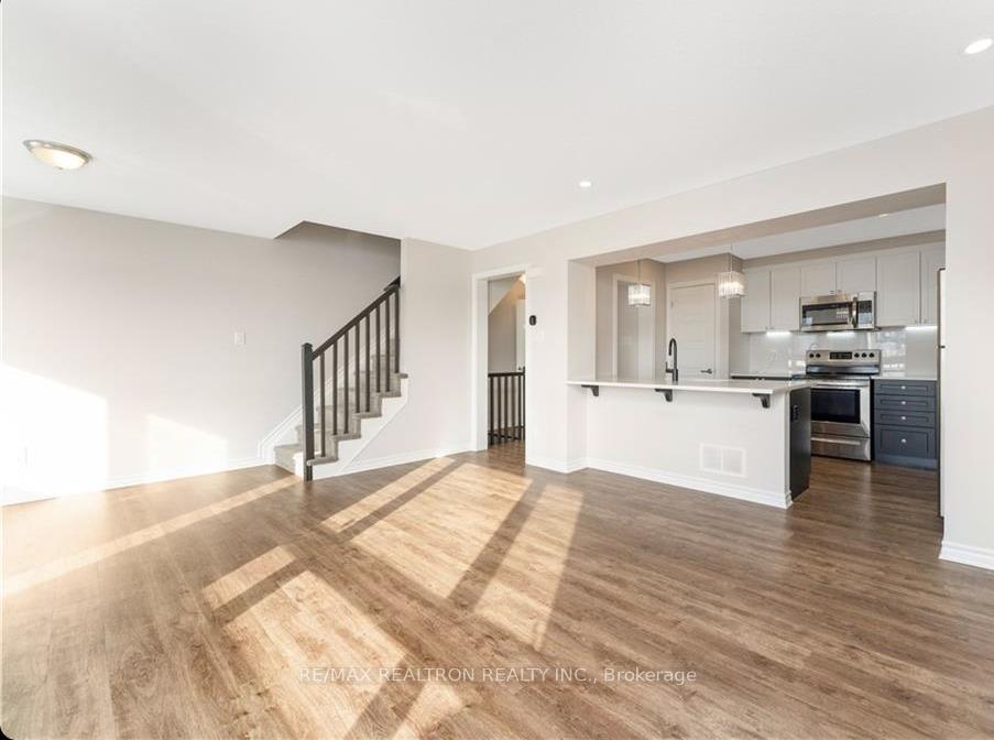 Photo 9 of 244 Clintonia Street, Ottawa, Kanata - Emerald Meadows/Trailwest — HOMEH