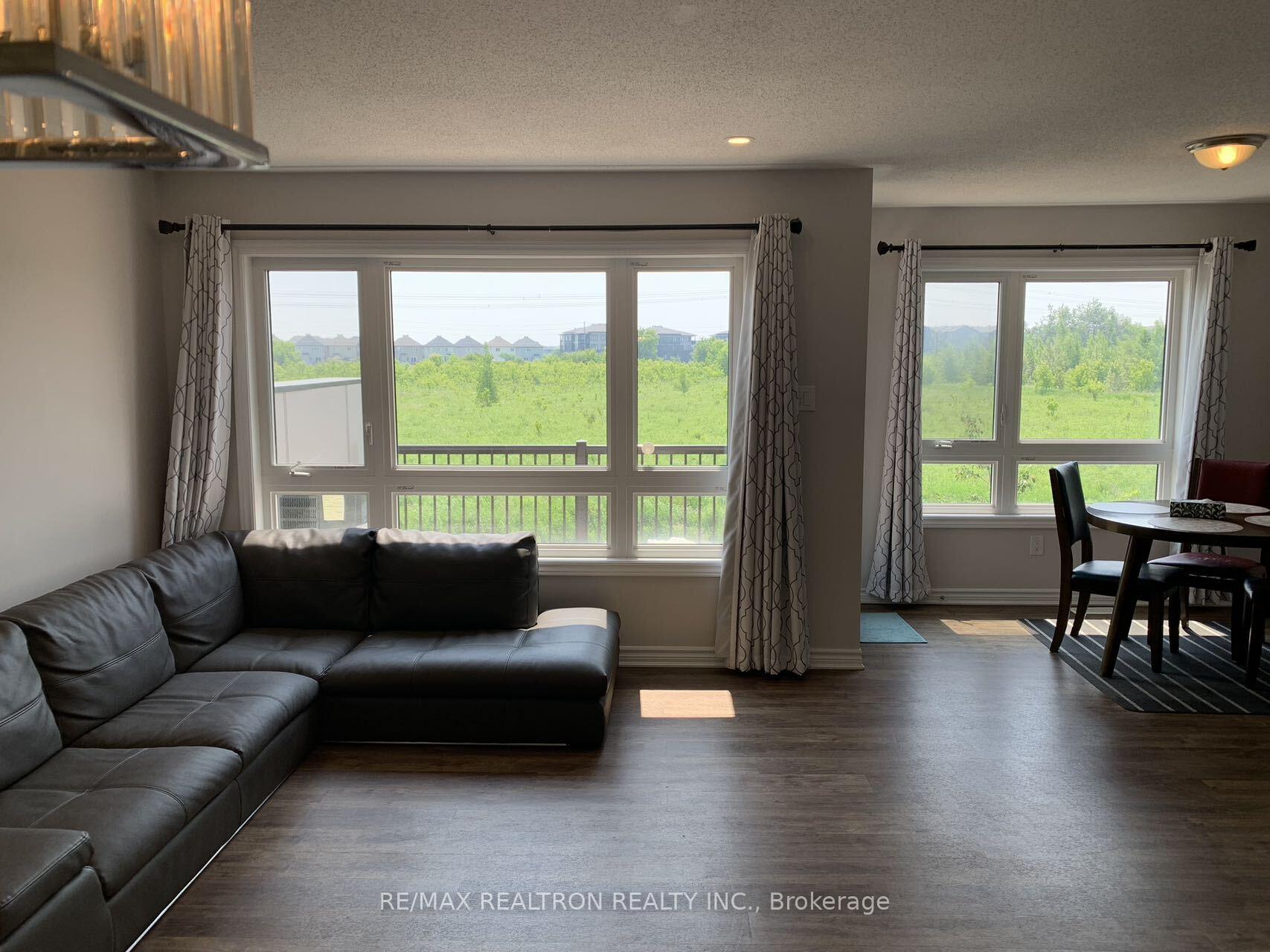 Photo 10 of 244 Clintonia Street, Ottawa, Kanata - Emerald Meadows/Trailwest — HOMEH