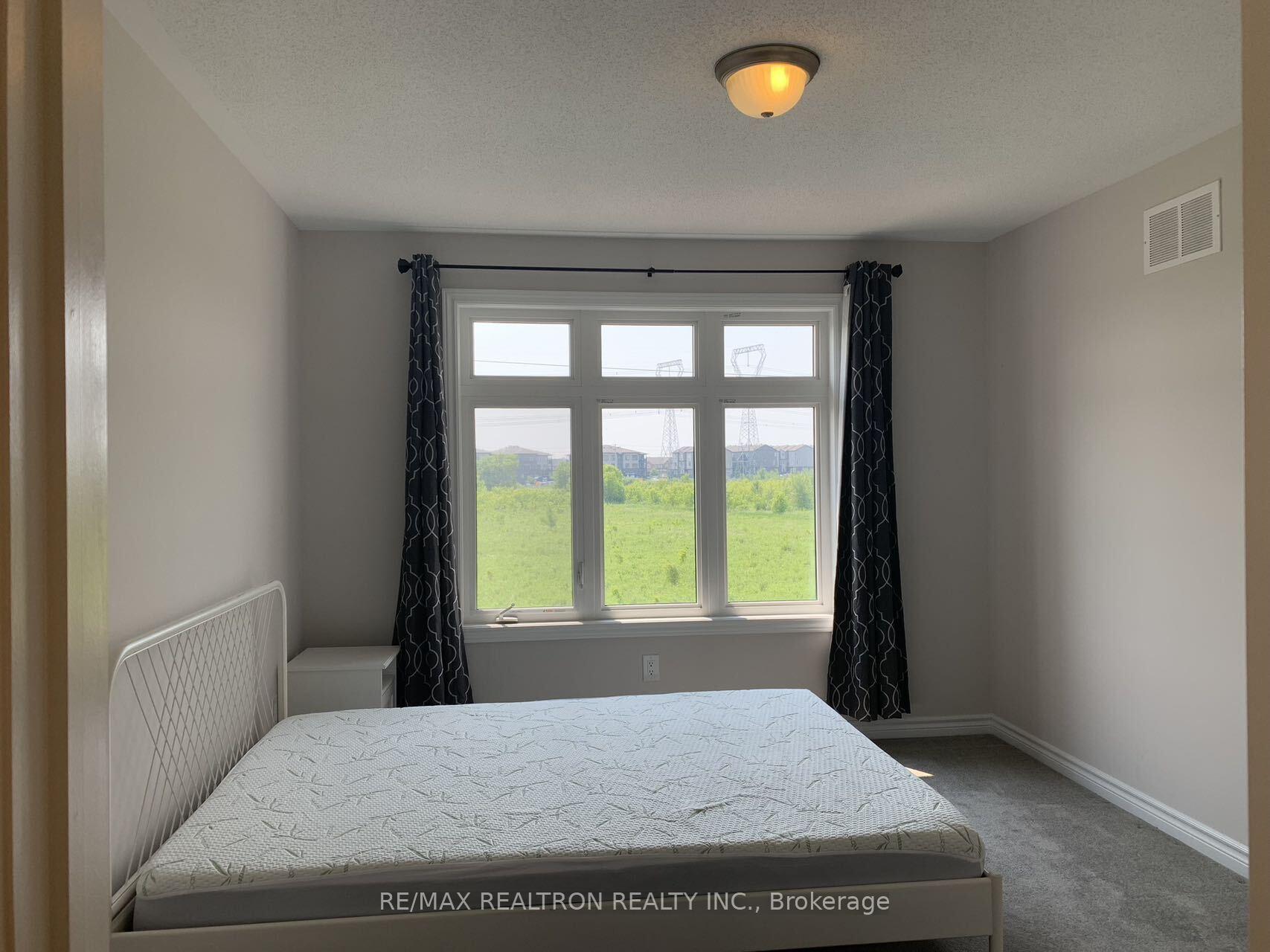 Photo 13 of 244 Clintonia Street, Ottawa, Kanata - Emerald Meadows/Trailwest — HOMEH