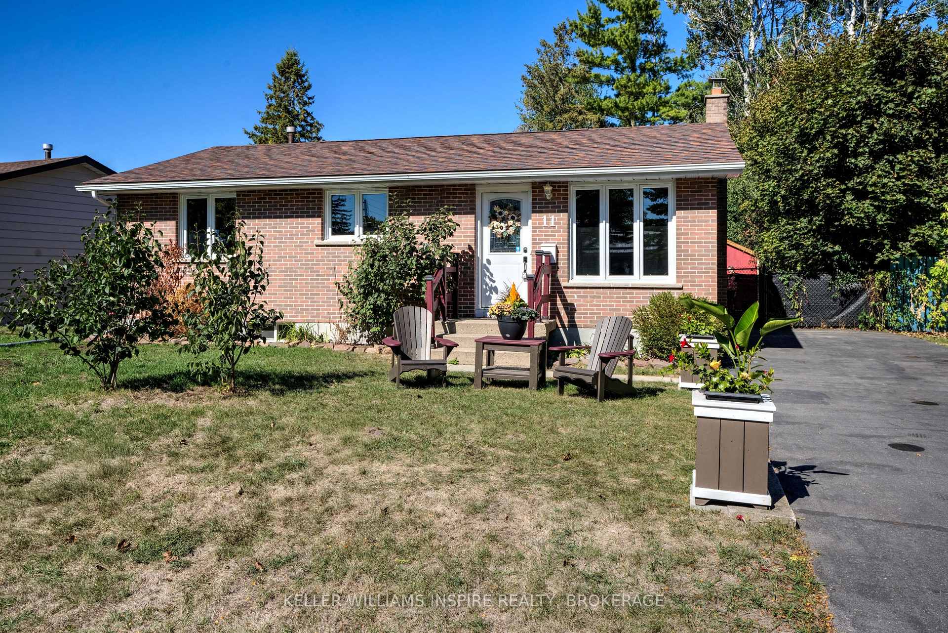 Photo 1 of 11 Harvard Place, Loyalist, Amherstview — HOMEH
