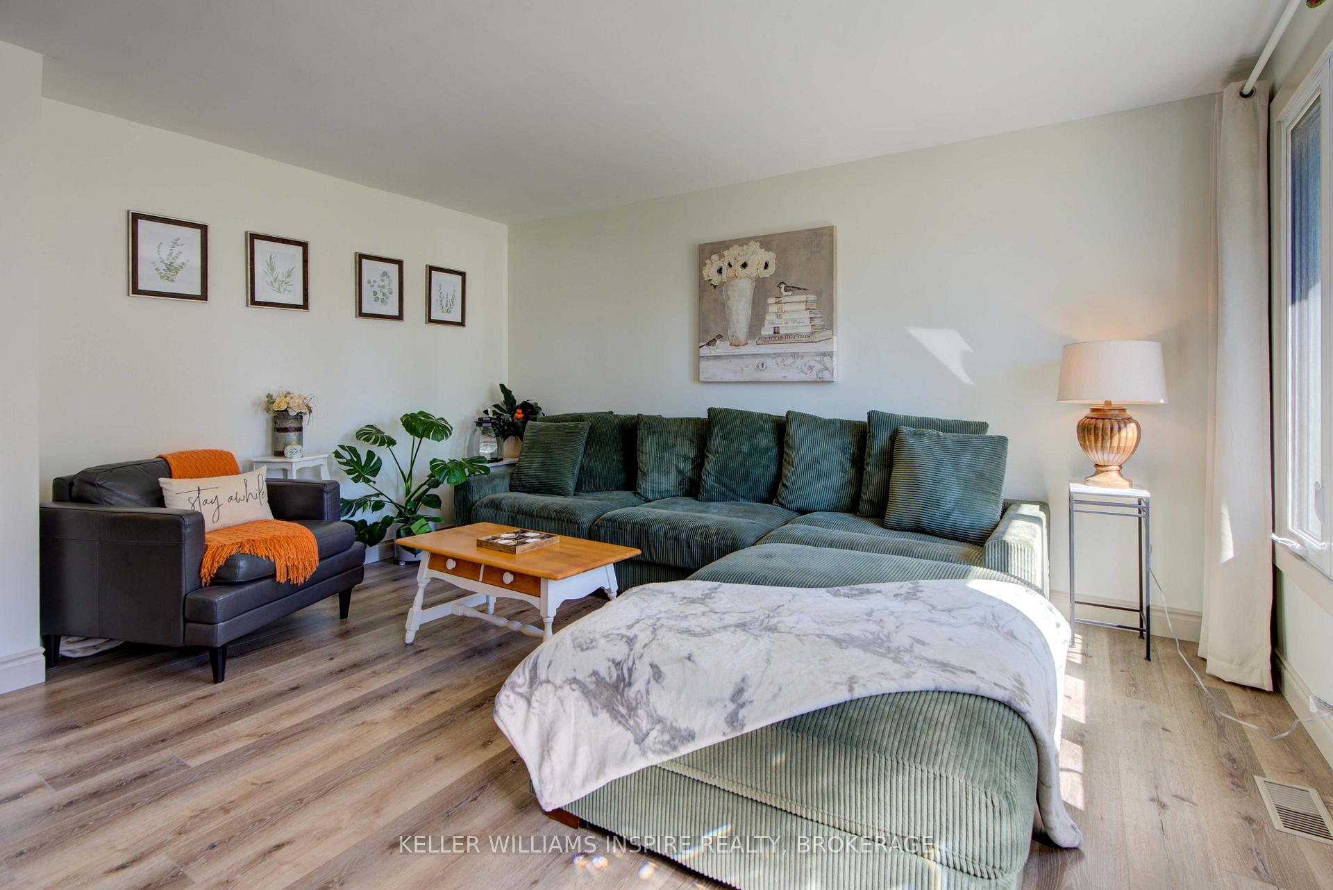 Photo 10 of 11 Harvard Place, Loyalist, Amherstview — HOMEH