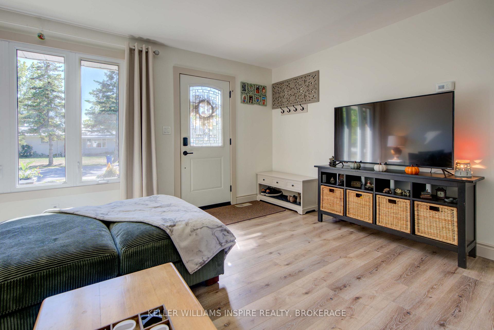 Photo 14 of 11 Harvard Place, Loyalist, Amherstview — HOMEH