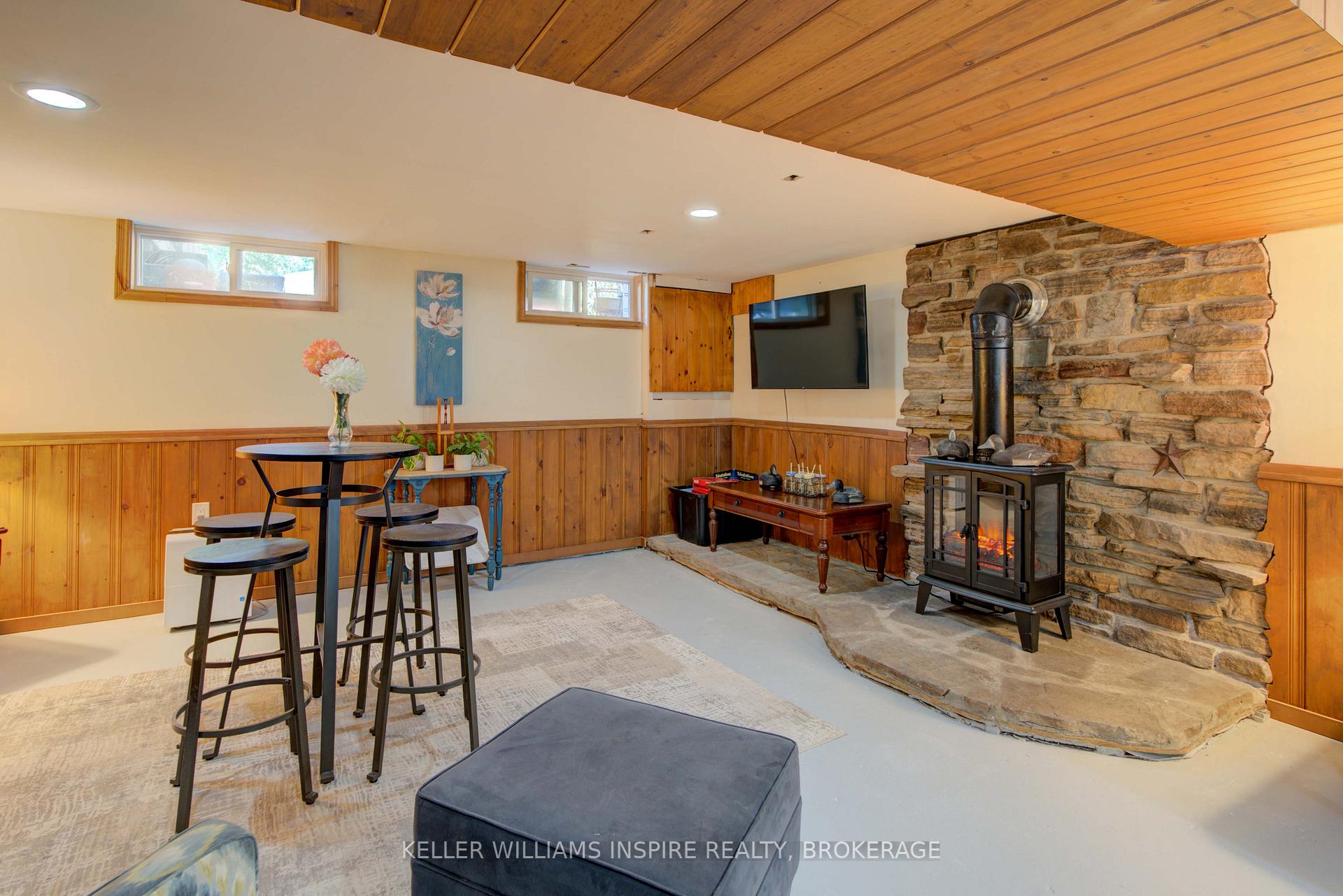 Photo 32 of 11 Harvard Place, Loyalist, Amherstview — HOMEH