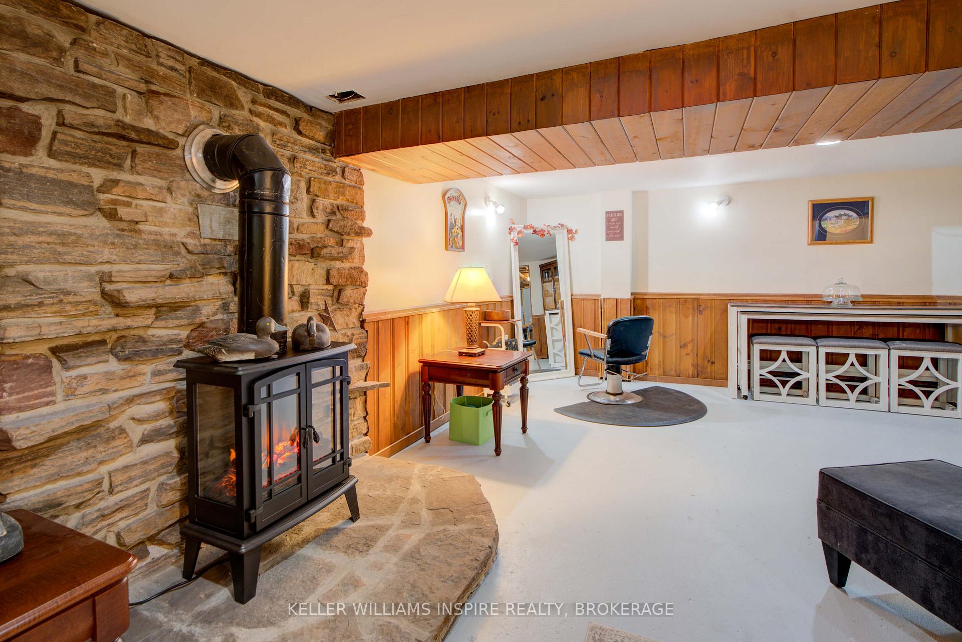 Photo 34 of 11 Harvard Place, Loyalist, Amherstview — HOMEH